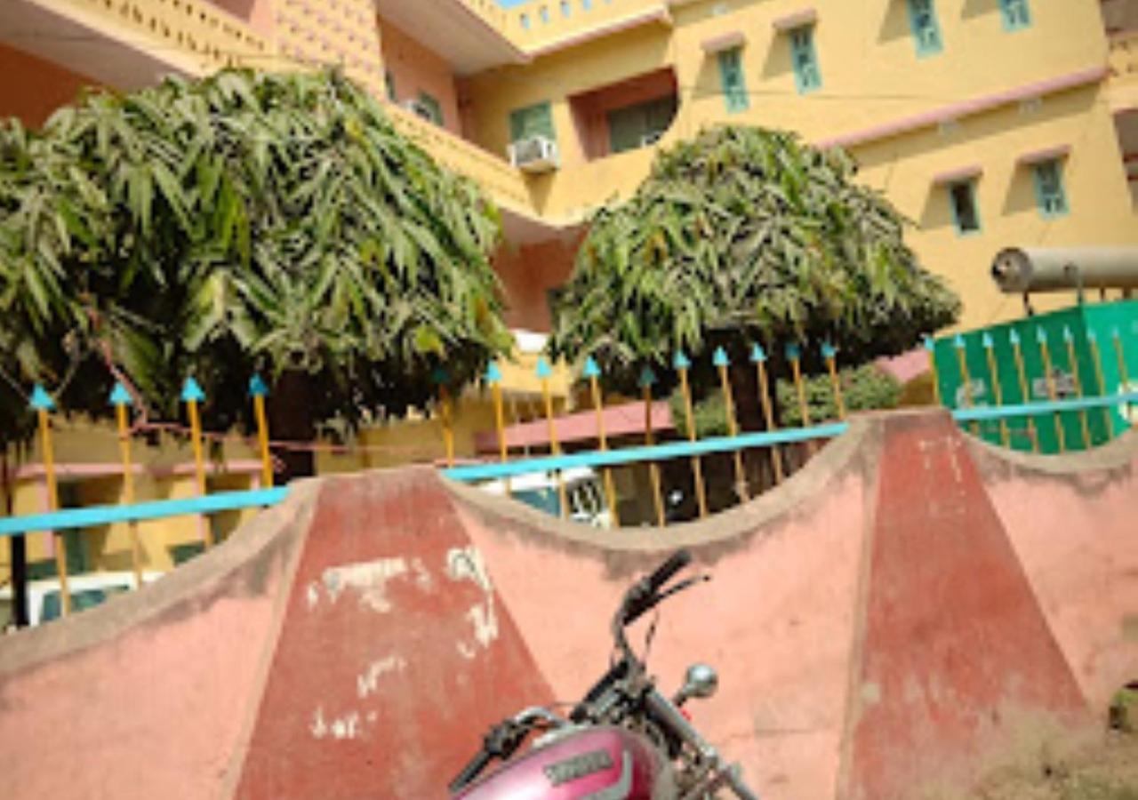 Vijieya Hotel Bihar Saharsa Exterior photo